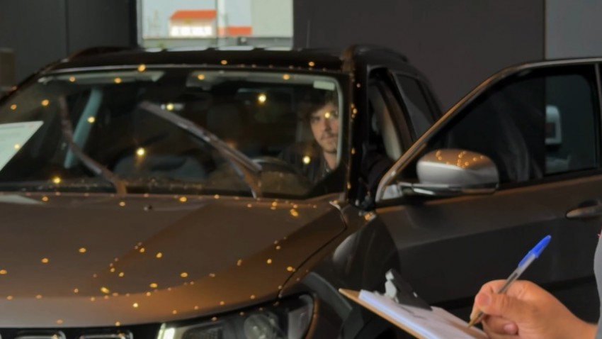 O que avaliar antes de comprar um carro usado? Confira um checklist completo